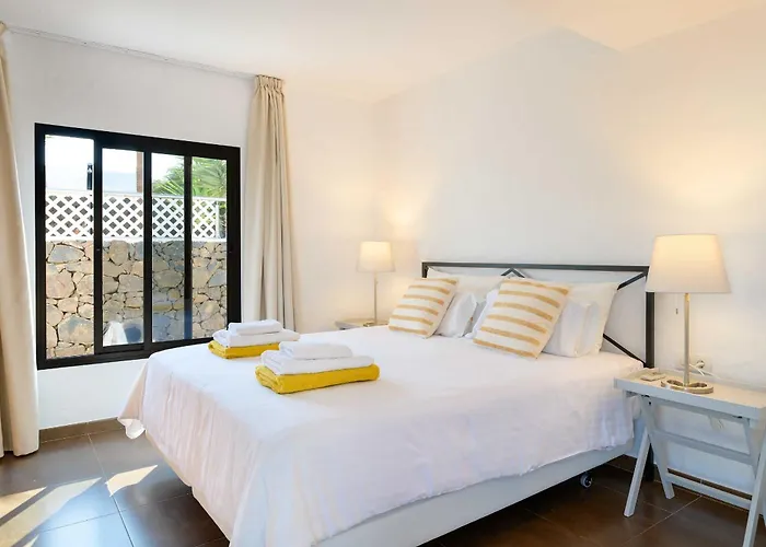 Marisol, Mojones Tías