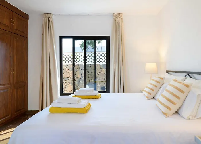 Marisol, Mojones Willa